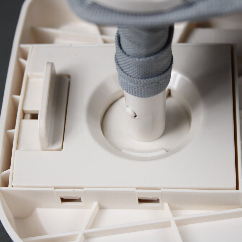 Hiccapop AS IS MISSING SEAT STRAPS On The Go Anywhere Booster Seat High Chair - Picture 8 of 16